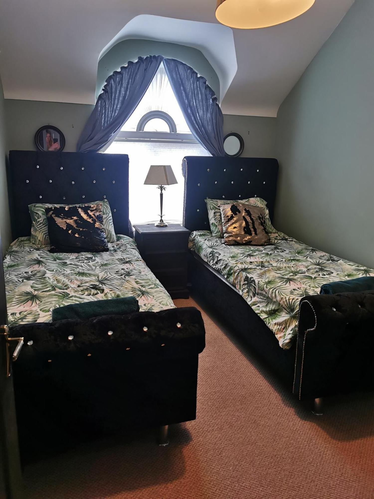 Appartamento Palm Cove Bundoran Luxurious Sea View Balcony Free Wifi Netflix Sleeps 5 Esterno foto