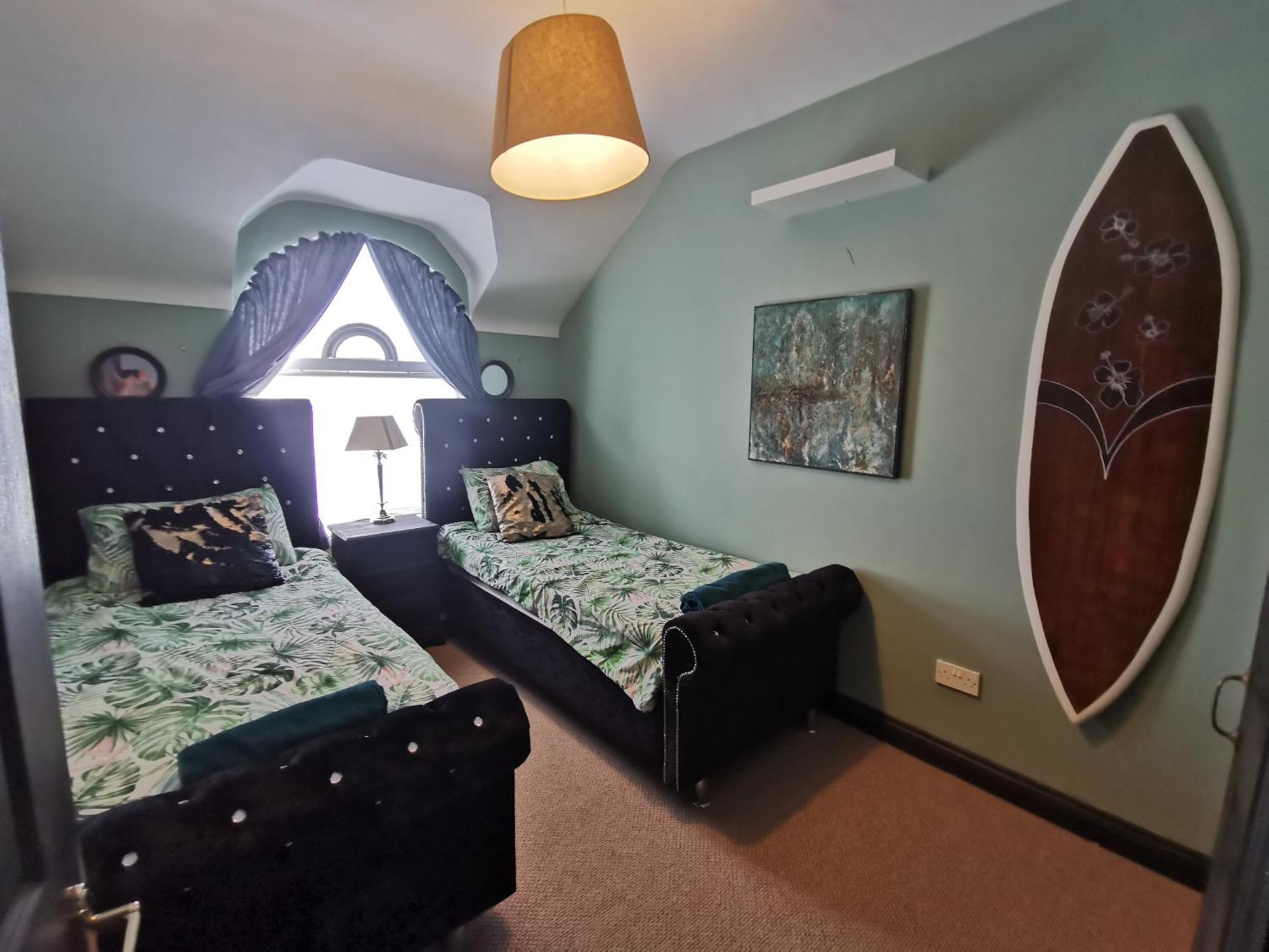 Appartamento Palm Cove Bundoran Luxurious Sea View Balcony Free Wifi Netflix Sleeps 5 Esterno foto